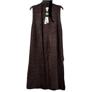 Chico’s Vest Burgundy Knit Long‎ Open Front Split Hemline in Size 1/M  NWT